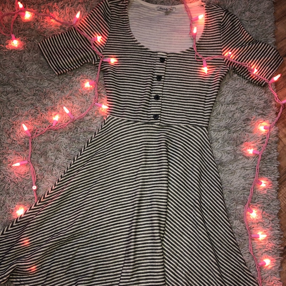 Women’s dress